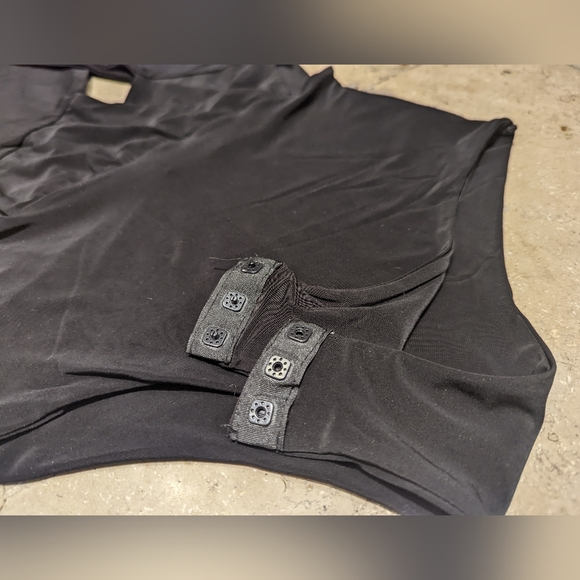 PLT Black criss cross Bodysuit - Picture 7 of 8